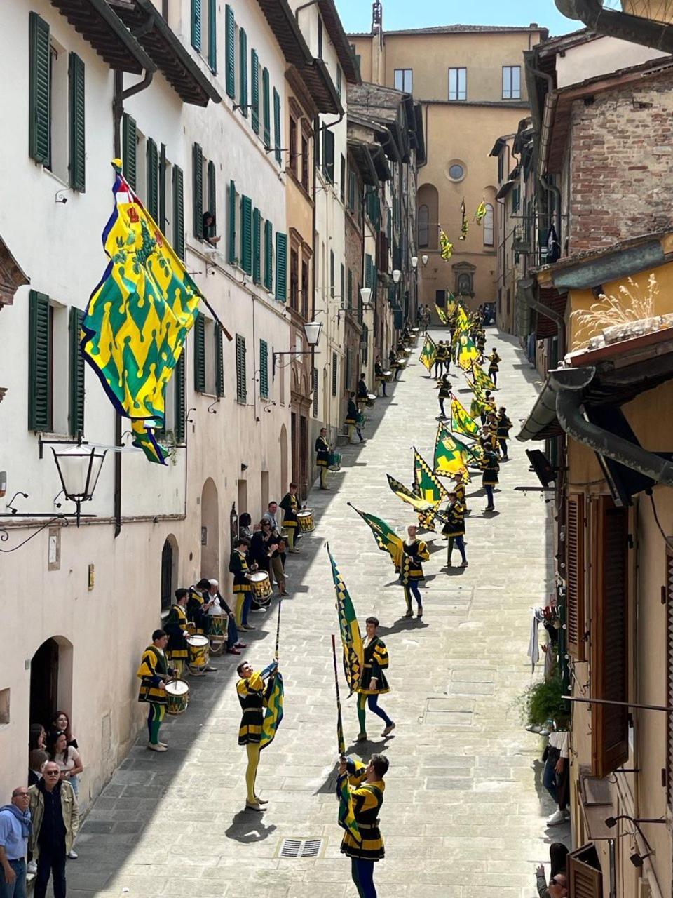 La Campanina-nel cuore di Siena e della contrada Esterno foto