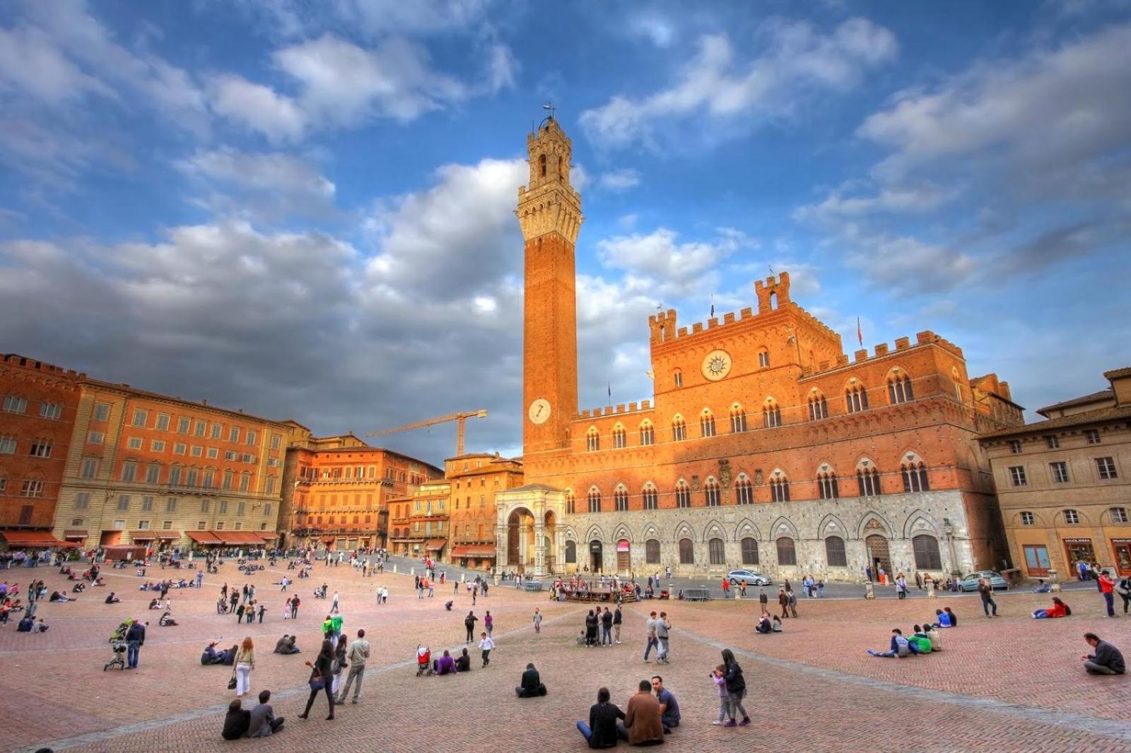 La Campanina-nel cuore di Siena e della contrada Esterno foto